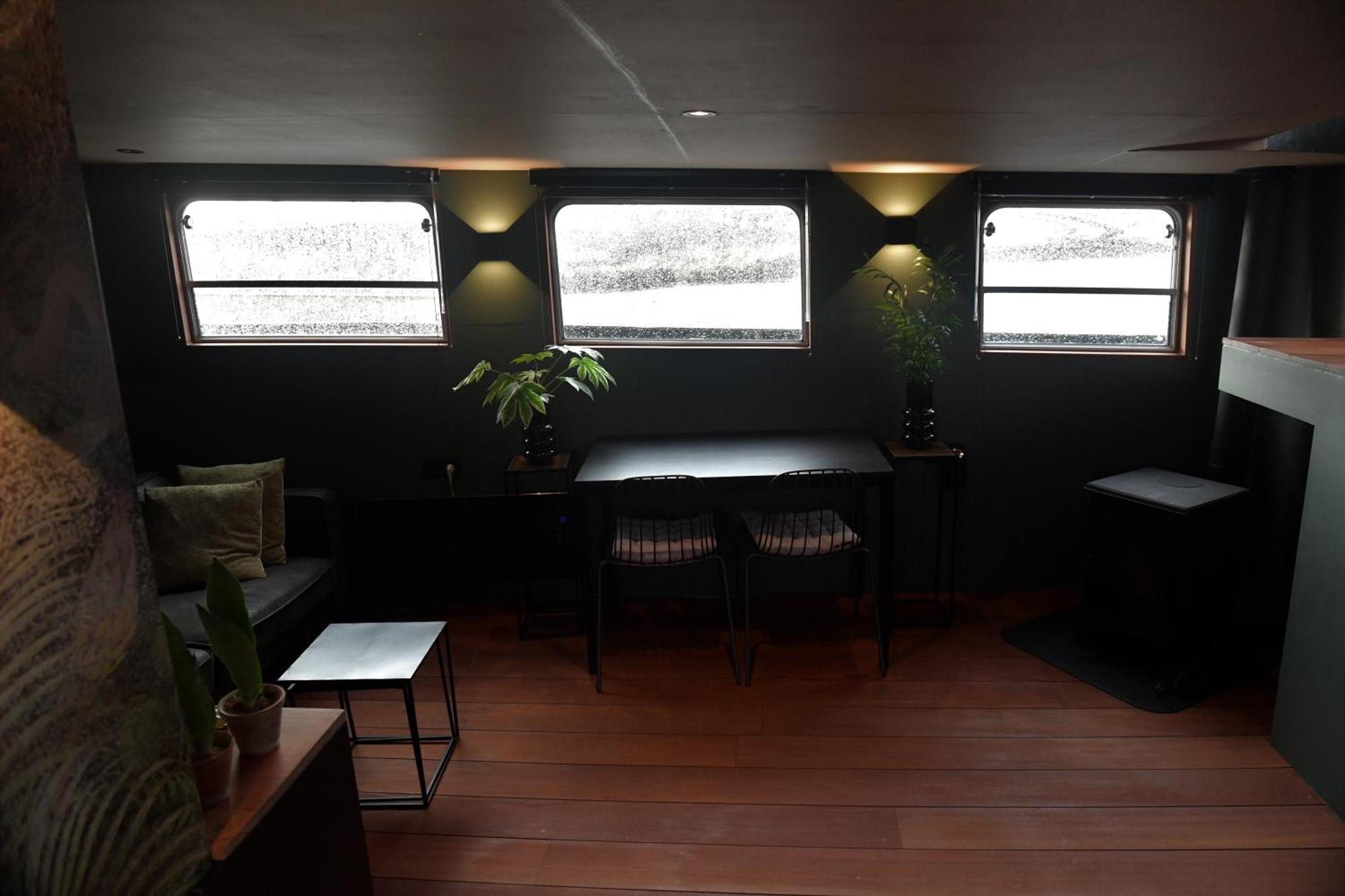 Bed and Breakfast Wheelhouse Euphrate Houseboat Diemerbrug Zewnętrze zdjęcie